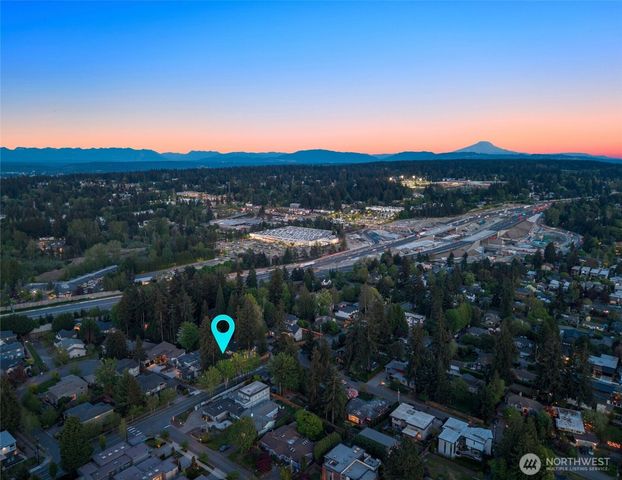 9210 116th Avenue NE, Kirkland, WA 98033