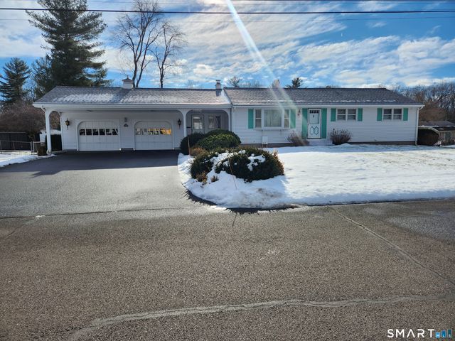 24 Iroquois Road, Enfield, CT 06082