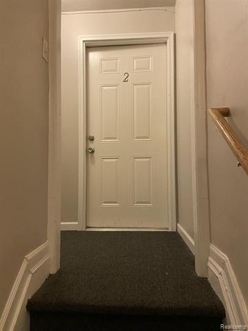 82 POPLAR Street, Wyandotte, MI 48192