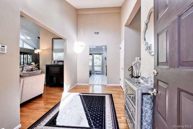 1 Martino Way, Pomona, NY 10970