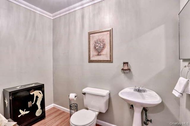 1 Martino Way, Pomona, NY 10970