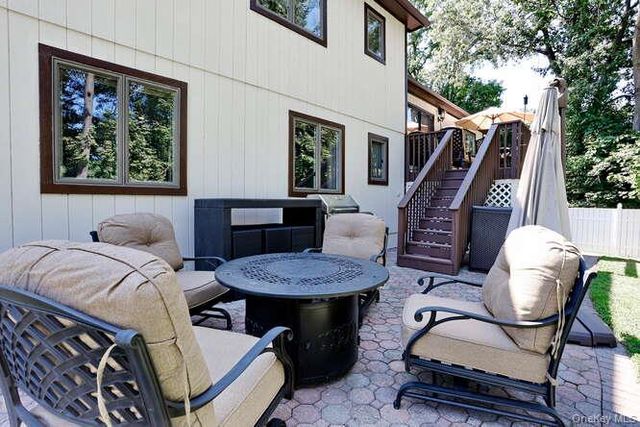 1 Martino Way, Pomona, NY 10970