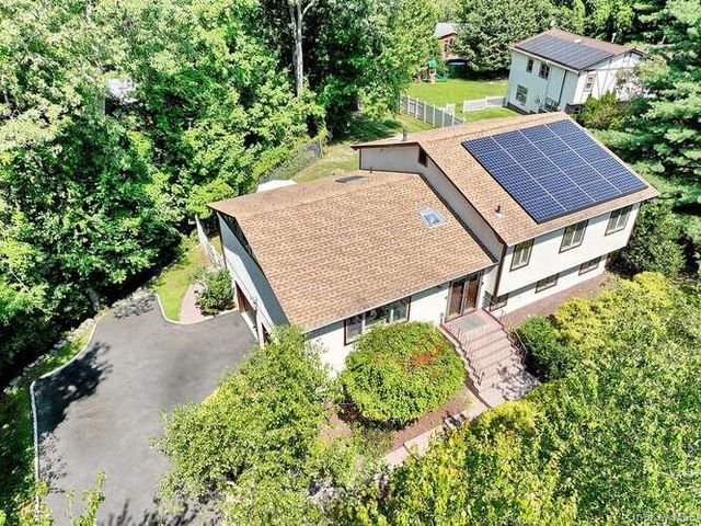 1 Martino Way, Pomona, NY 10970