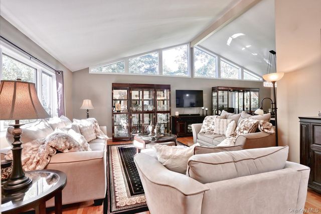 1 Martino Way, Pomona, NY 10970