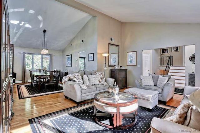 1 Martino Way, Pomona, NY 10970