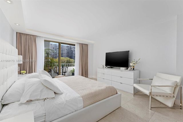 199 Ocean Lane Dr 311, Key Biscayne, FL 33149