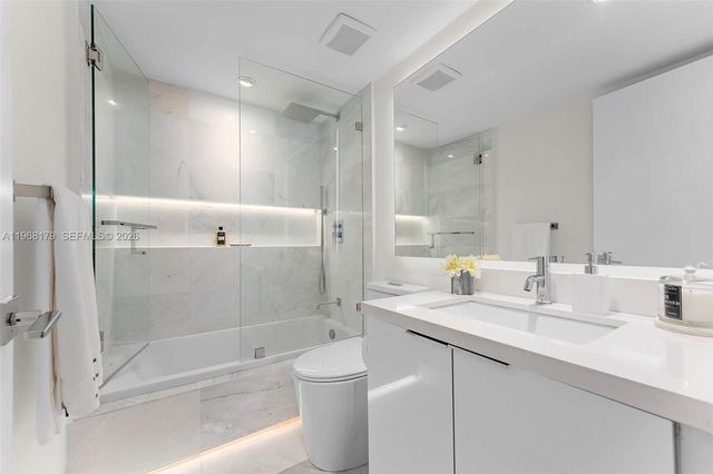 199 Ocean Lane Dr 311, Key Biscayne, FL 33149