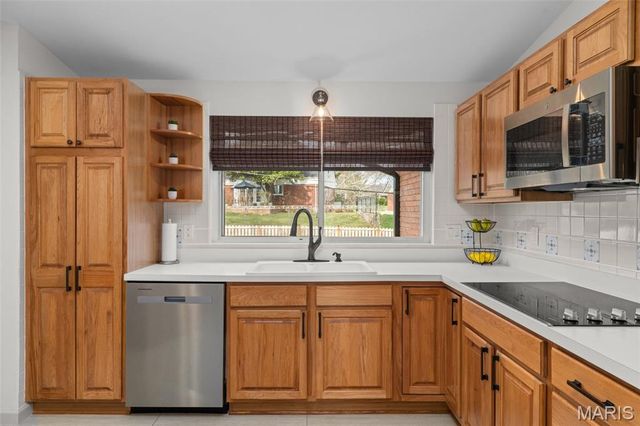 346 Norwood Circle, Ballwin, MO 63011