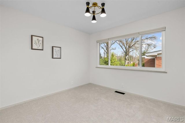 346 Norwood Circle, Ballwin, MO 63011