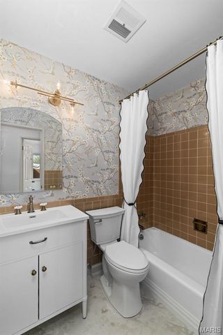 346 Norwood Circle, Ballwin, MO 63011