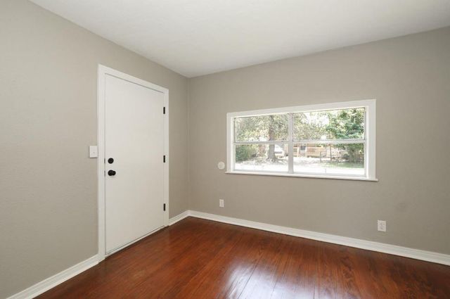 701 Clay Street, Cleveland, TX 77327