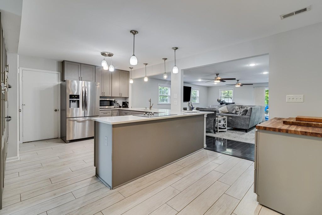 Image 2 of property listing at 8980 SPICEWOOD RUN, Bel Alton, MD 20611