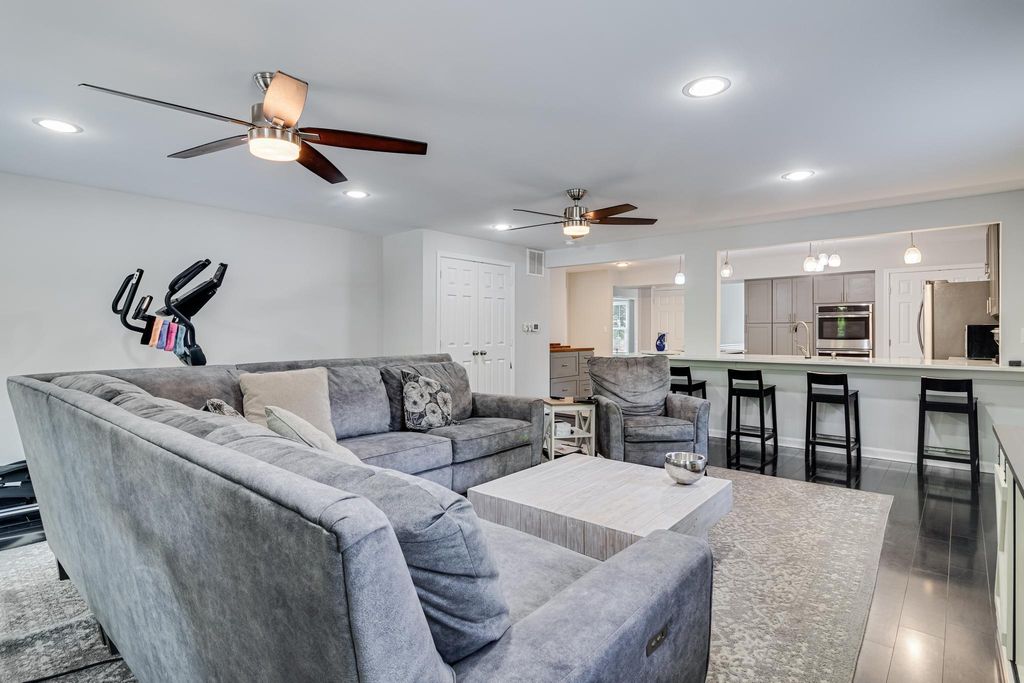 Image 6 of property listing at 8980 SPICEWOOD RUN, Bel Alton, MD 20611