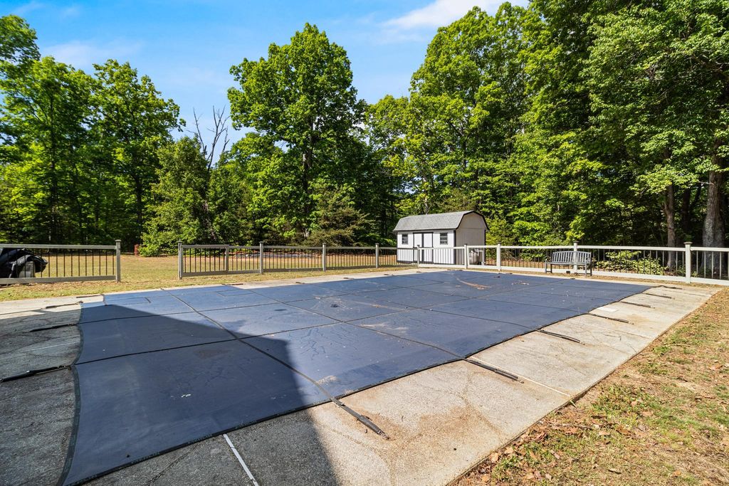 Image 8 of property listing at 8980 SPICEWOOD RUN, Bel Alton, MD 20611