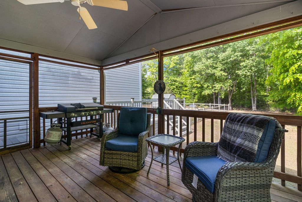Image 9 of property listing at 8980 SPICEWOOD RUN, Bel Alton, MD 20611