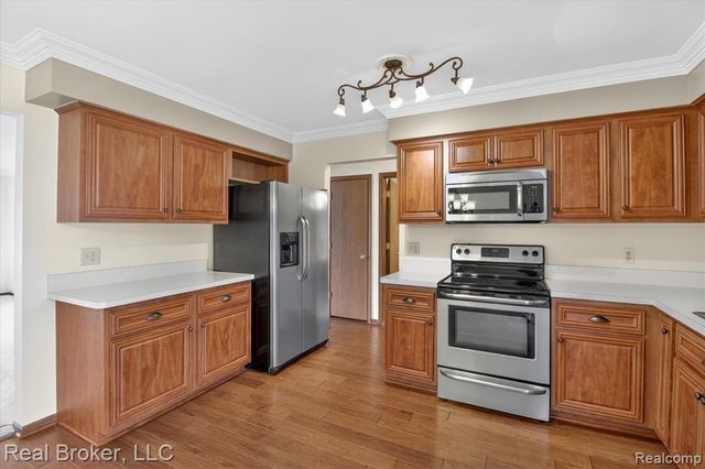 15739 Revere Drive, Clinton Township, MI 48038