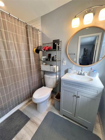 1610-1612 NE 56th Street, Fort Lauderdale, FL 33334