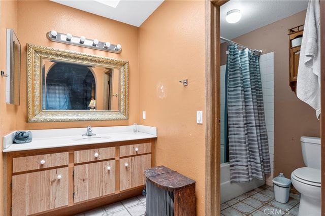 1105 Monroe, Lake Elsinore, CA 92530
