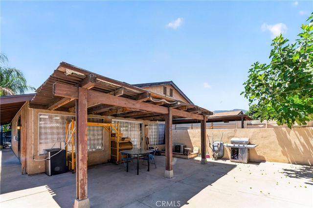 1105 Monroe, Lake Elsinore, CA 92530