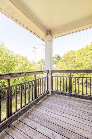 6716 Mallard Park Drive, Charlotte, NC 28262