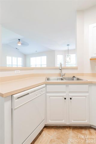 6716 Mallard Park Drive, Charlotte, NC 28262