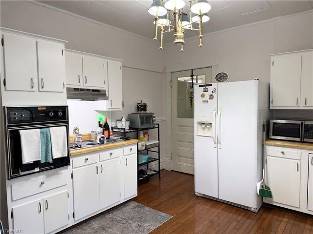 907 Johnson Street, High Point, NC 27262