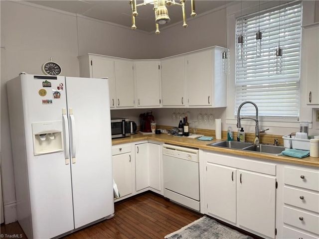 907 Johnson Street, High Point, NC 27262