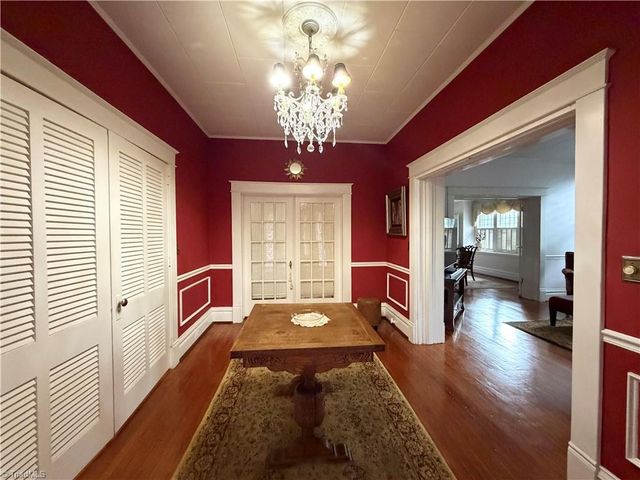 907 Johnson Street, High Point, NC 27262