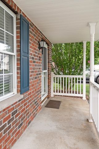 52 Birdie Ln 52, Tewksbury, MA 01876