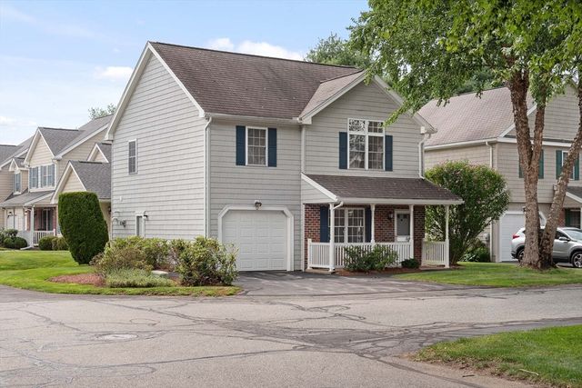 52 Birdie Ln 52, Tewksbury, MA 01876