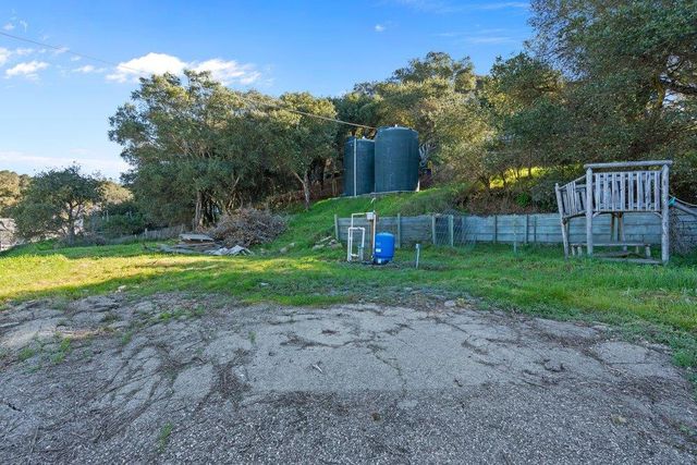 7501 Langley Canyon Road, Salinas, CA 93907