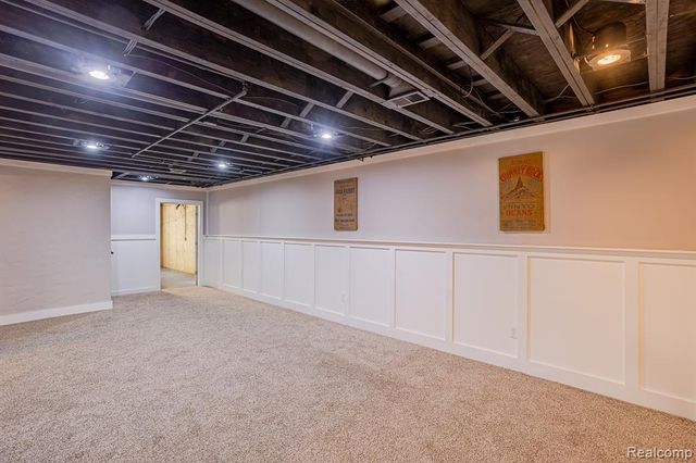 800 Grampian Avenue, Lake Orion, MI 48362