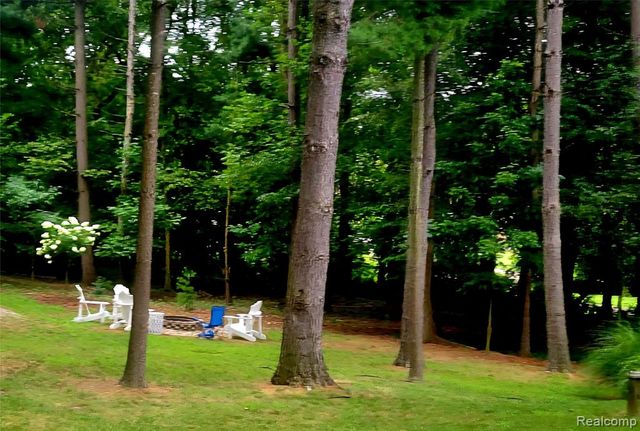 800 Grampian Avenue, Lake Orion, MI 48362