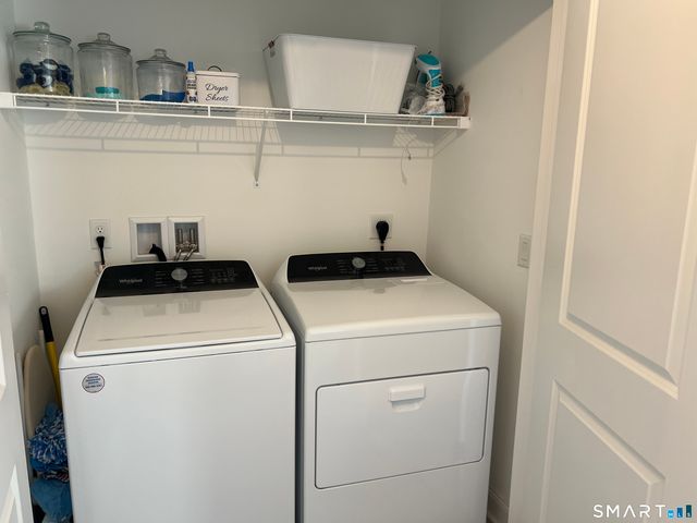 14 East Cross Trail 14, Danbury, CT 06810