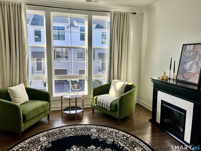 14 East Cross Trail 14, Danbury, CT 06810