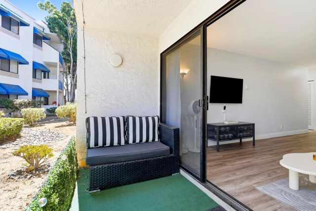 8324 Regents Road 1M, San Diego, CA 92122