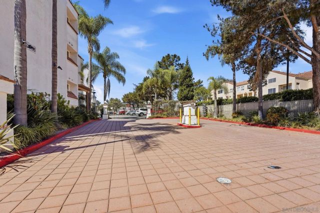 8324 Regents Road 1M, San Diego, CA 92122