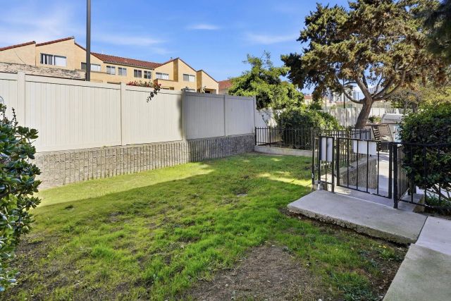 8324 Regents Road 1M, San Diego, CA 92122