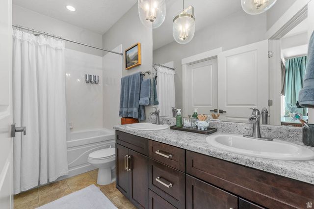 4927 W DAYBREAK PKWY, South Jordan, UT 84009