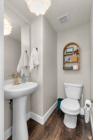 4927 W DAYBREAK PKWY, South Jordan, UT 84009