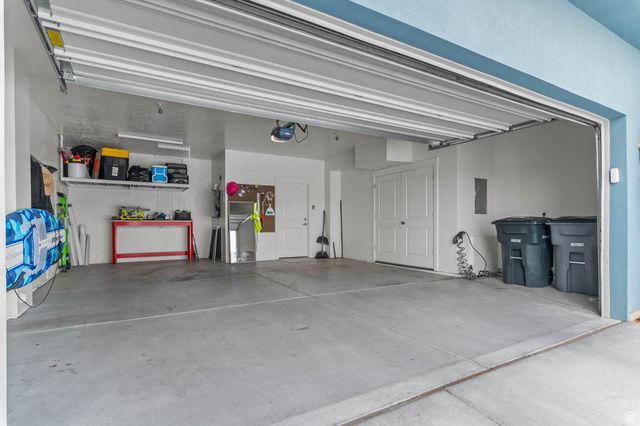 4927 W DAYBREAK PKWY, South Jordan, UT 84009