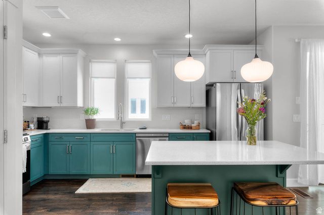 4927 W DAYBREAK PKWY, South Jordan, UT 84009