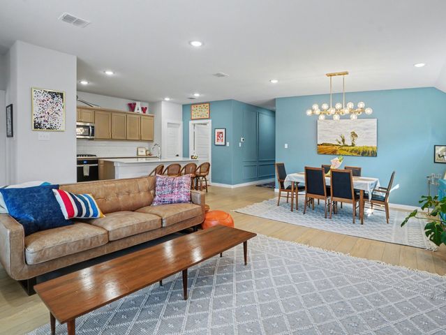 464 Sugarlands Drive, Waxahachie, TX 75165