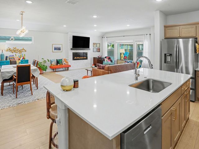 464 Sugarlands Drive, Waxahachie, TX 75165