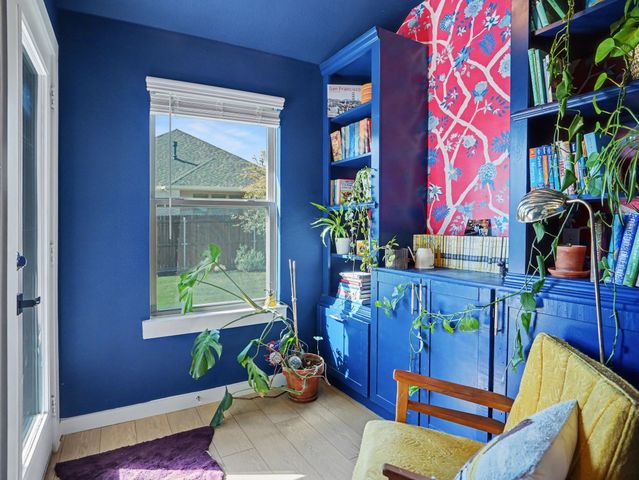 464 Sugarlands Drive, Waxahachie, TX 75165