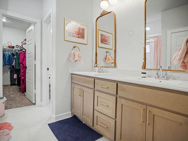 464 Sugarlands Drive, Waxahachie, TX 75165