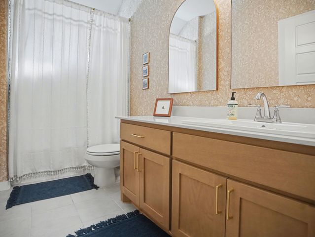 464 Sugarlands Drive, Waxahachie, TX 75165