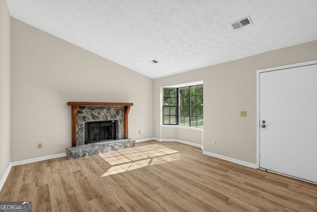 287 Peachtree Drive, Riverdale, GA 30274