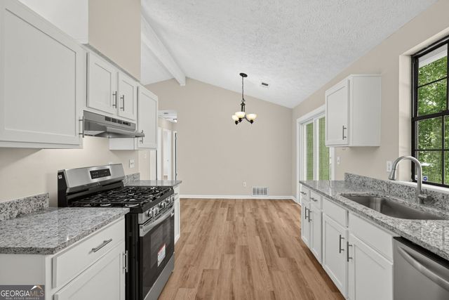 287 Peachtree Drive, Riverdale, GA 30274