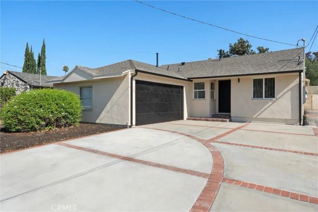 13739 Wyandotte, Los Angeles, CA 91405